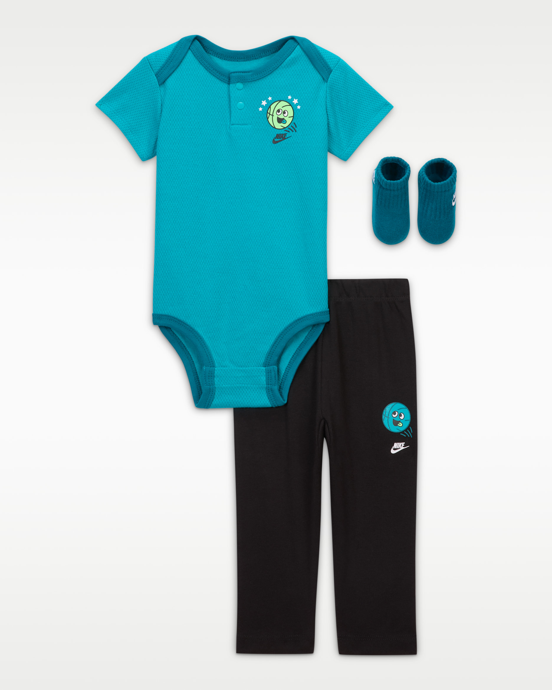 NikeSKIMS MATTE PADDED BABY TEE 美海ちゃん Nike Baby (6-12M) 3-Piece Multisport Mini Boxed Set. Nike.com